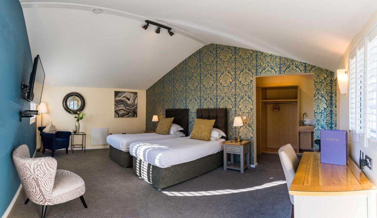 Carnaby Manor Court Hotel מראה חיצוני תמונה