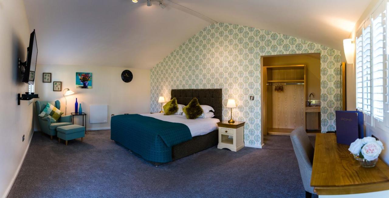 Carnaby Manor Court Hotel מראה חיצוני תמונה