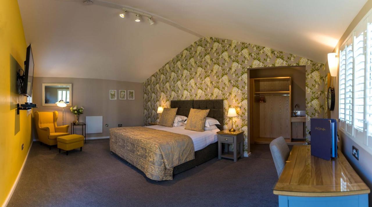 Carnaby Manor Court Hotel מראה חיצוני תמונה